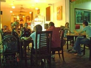 Bodega Patong Phuket Hostel Bagian luar foto